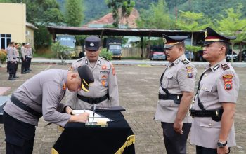 Kapolres Pimpin Sertijab Jajaran Polres Tapteng