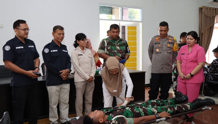 Hari Jadi Humas Polres Tapteng Gelar Donor Darah